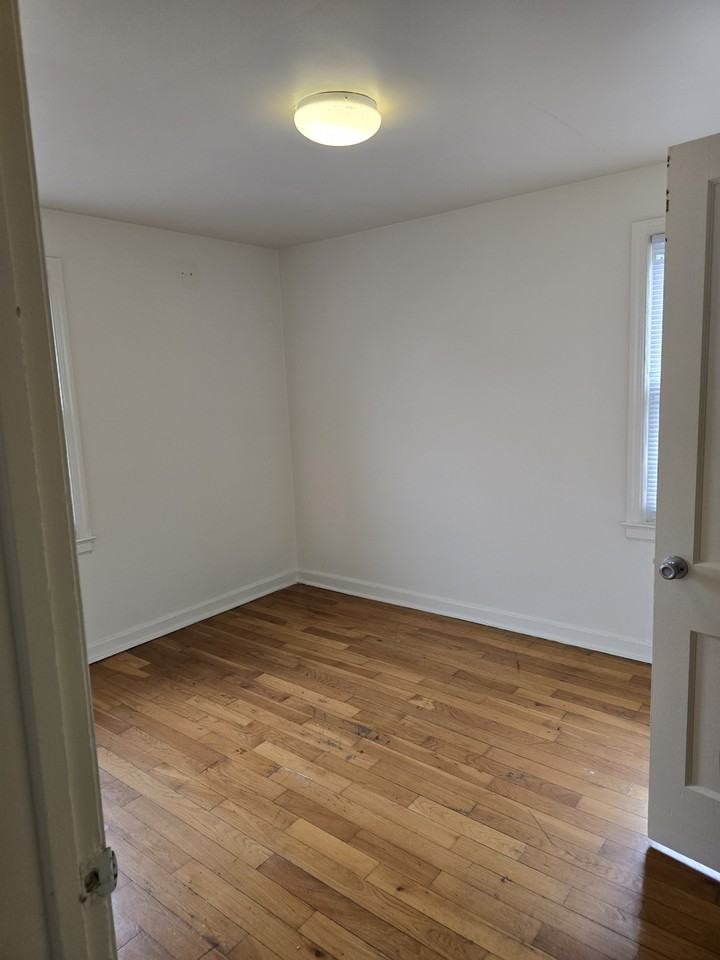 410 E Bruce Ave #410-3 - Photo 5 of 8