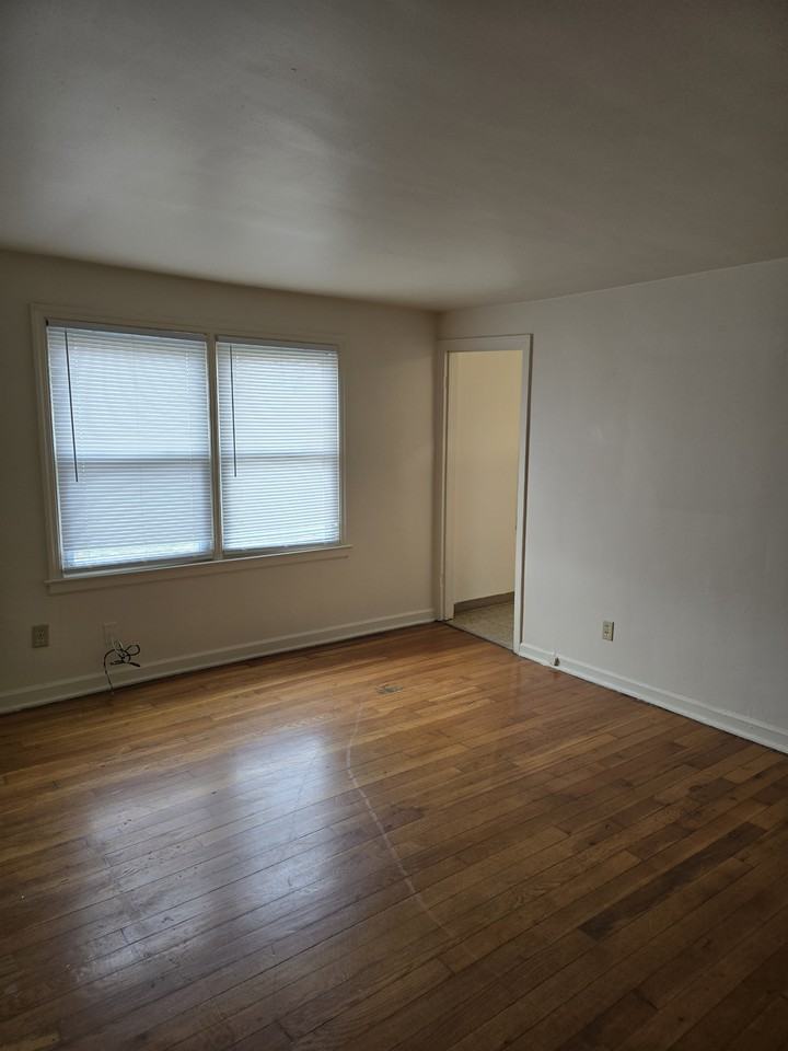 410 E Bruce Ave #410-3 - Photo 6 of 8