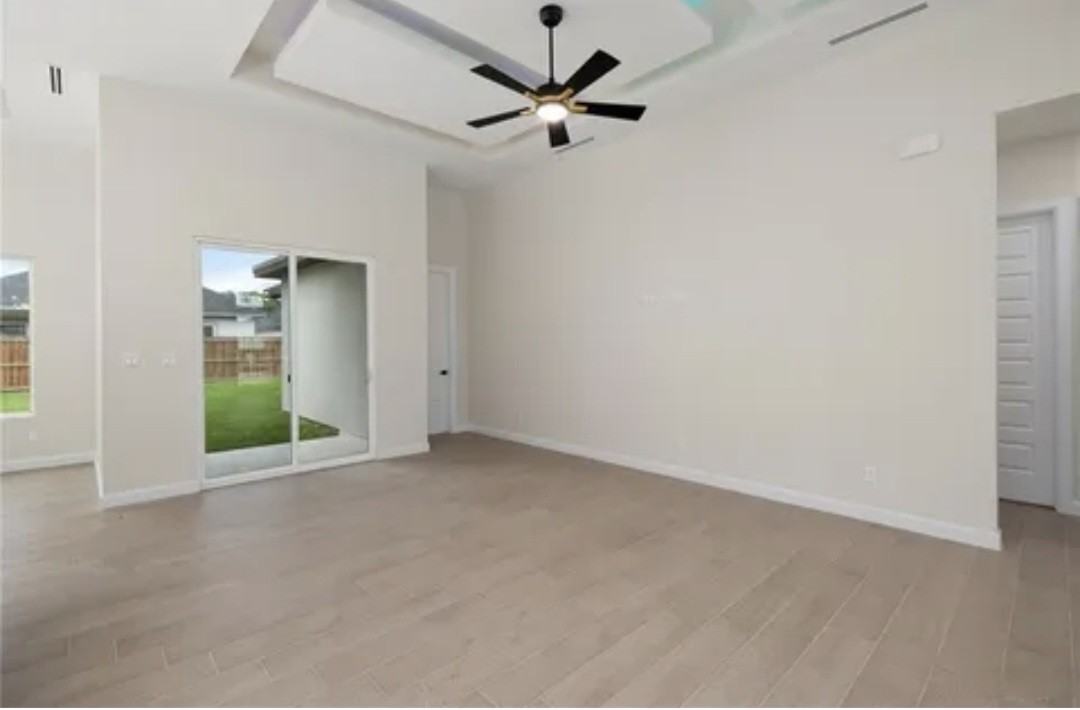 5508 Cornell Ave - Photo 5 of 25