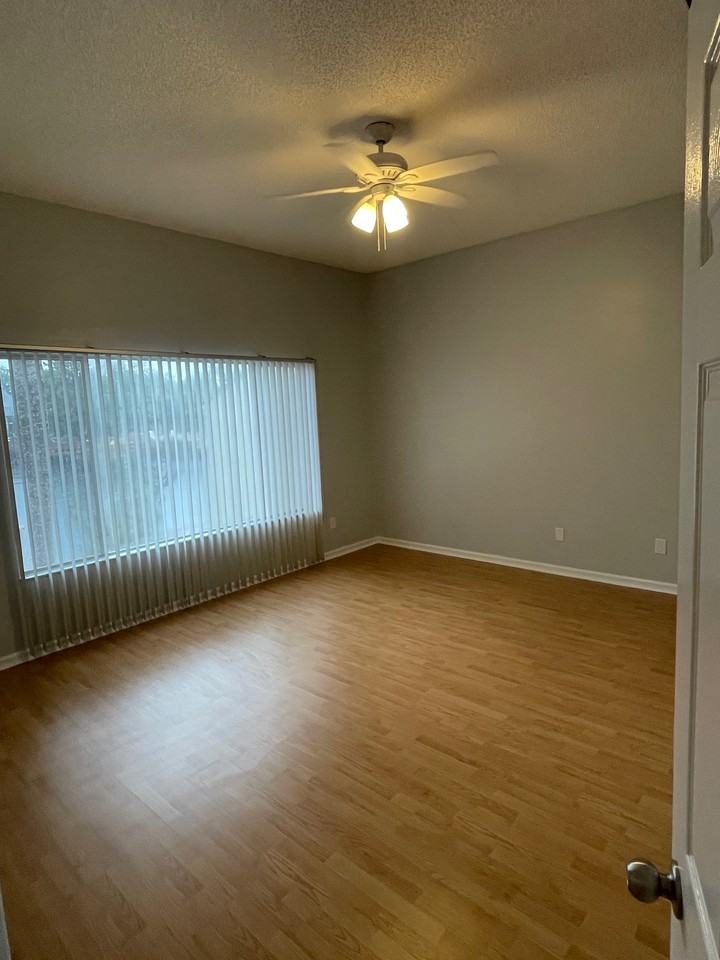 51 Fox Valley Dr #NA - Photo 7 of 30