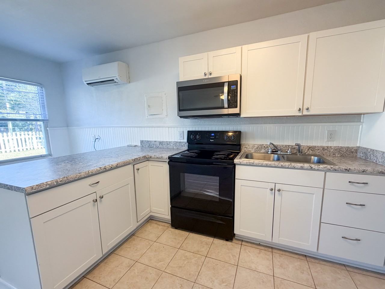 509 Palomar Dr #1 - Photo 3 of 7