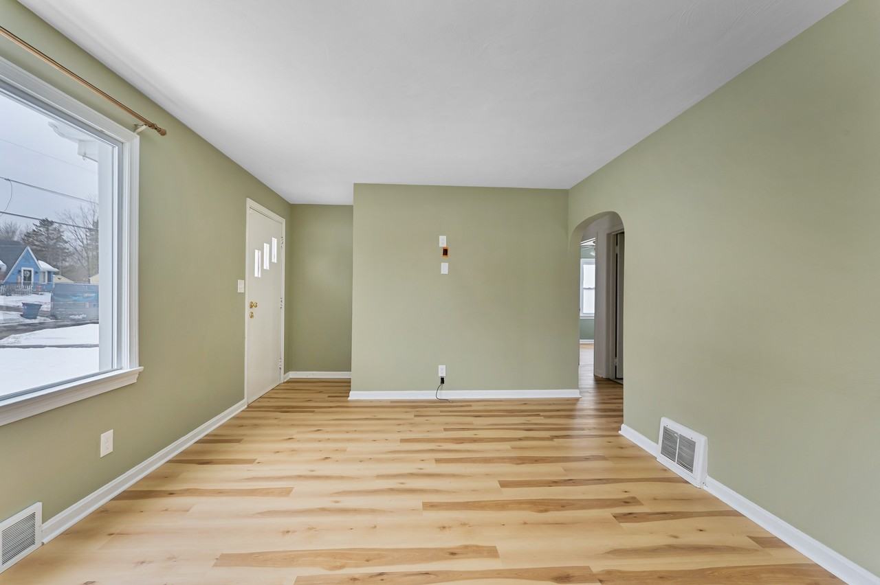 55 Grimm Heights Ave - Photo 3 of 25