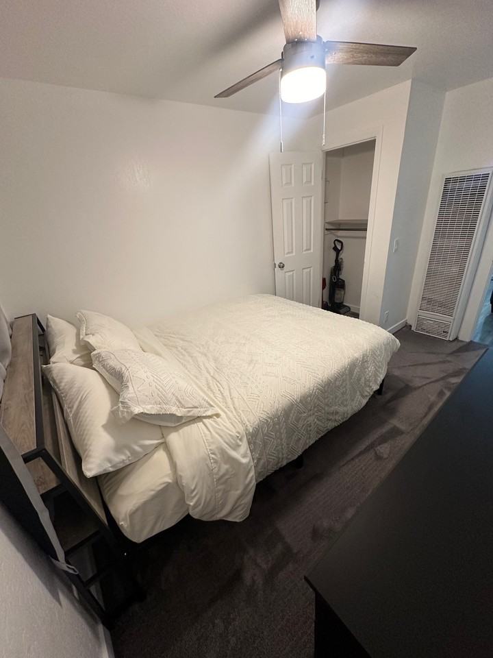 117 W Chuska St #117 - Photo 7 of 16