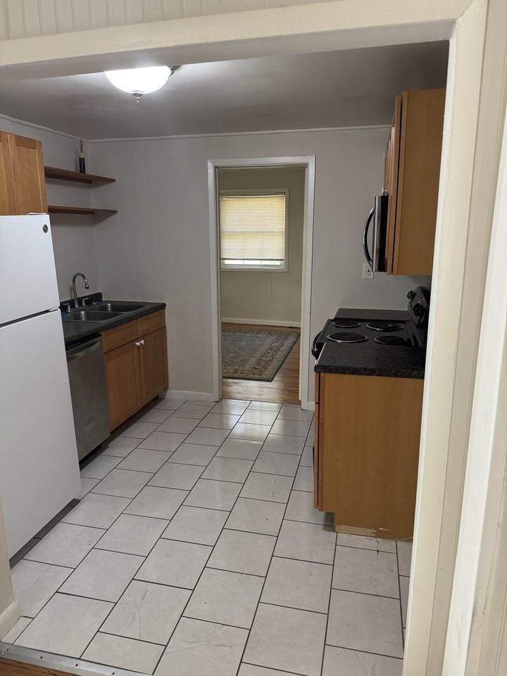 75 11th St #77-5 - Photo 3 of 9