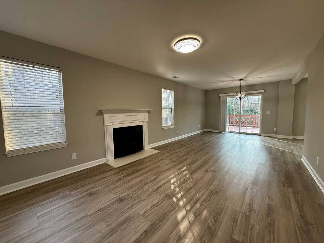 27 Montford Ct - Photo 4 of 25