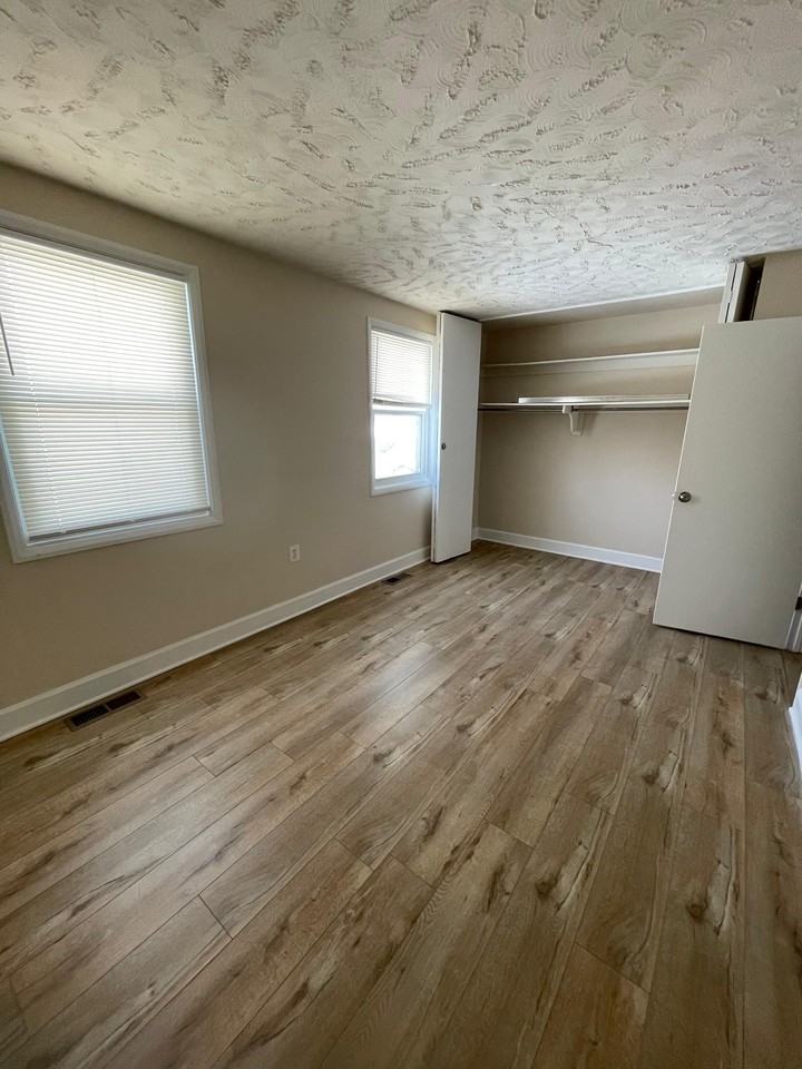 2621 Hallam Ct - Photo 7 of 8