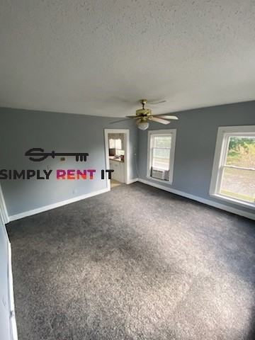 505 1/2 11th St - Photo 2 of 8