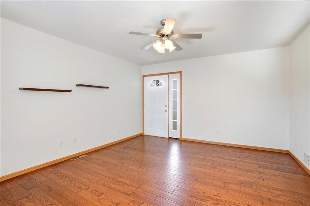 113 Alydar Dr - Photo 2 of 19