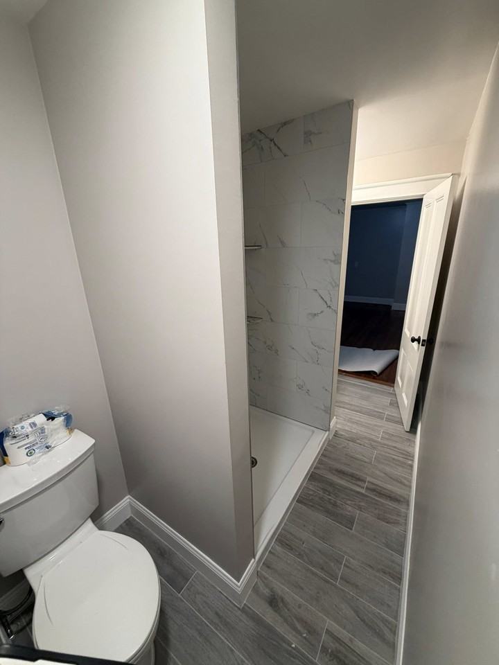 936 S Main St #2 - Photo 4 of 10