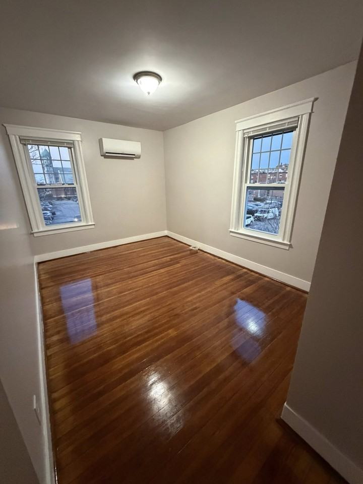 936 S Main St #2 - Photo 7 of 10