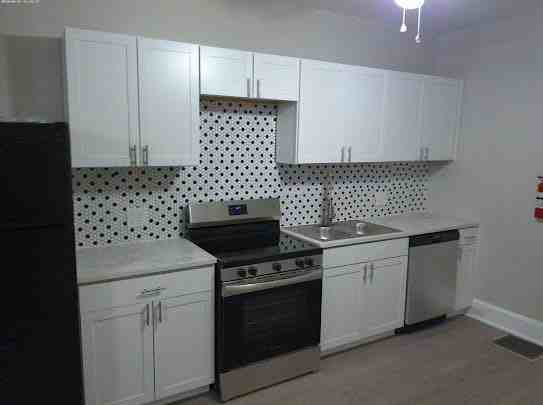 1705 Euclid Ave - Photo 6 of 9