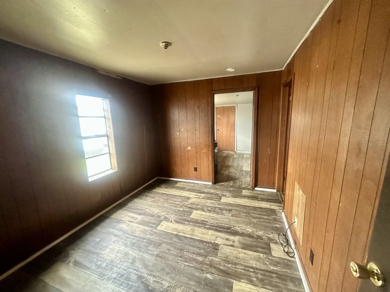 718 18th St N - Photo 7 of 8