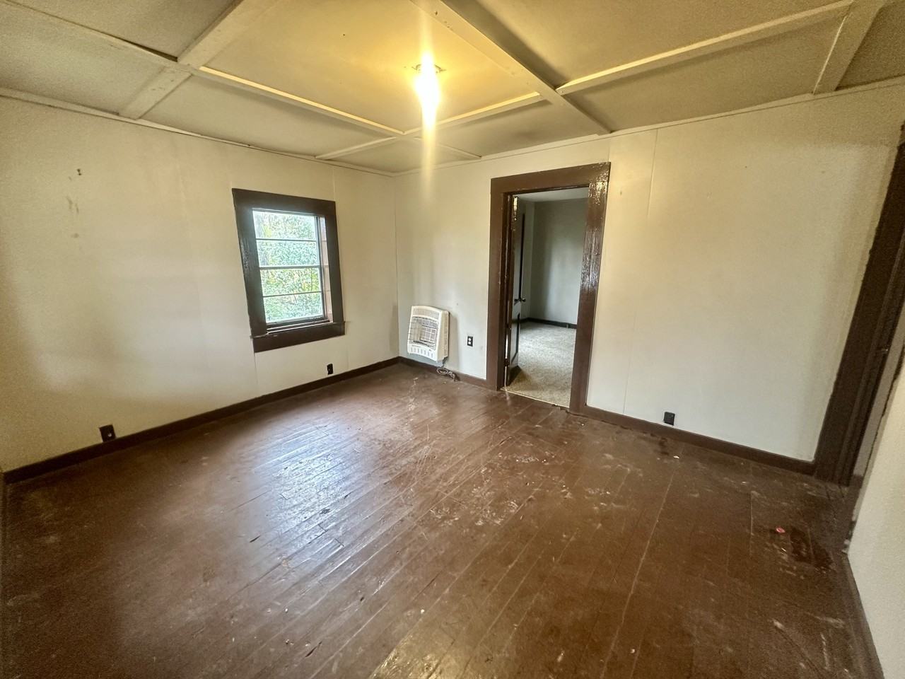 1119 20th St N - Photo 2 of 10