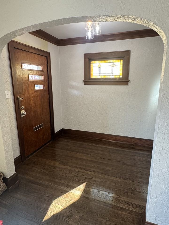 4836 N Mohawk Ave - Photo 3 of 14