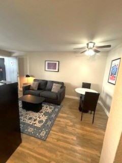 980 S Dexter St #4 - Photo 3 of 11