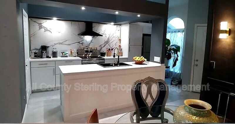 3836 Sw 30th Ter - Photo 3 of 11