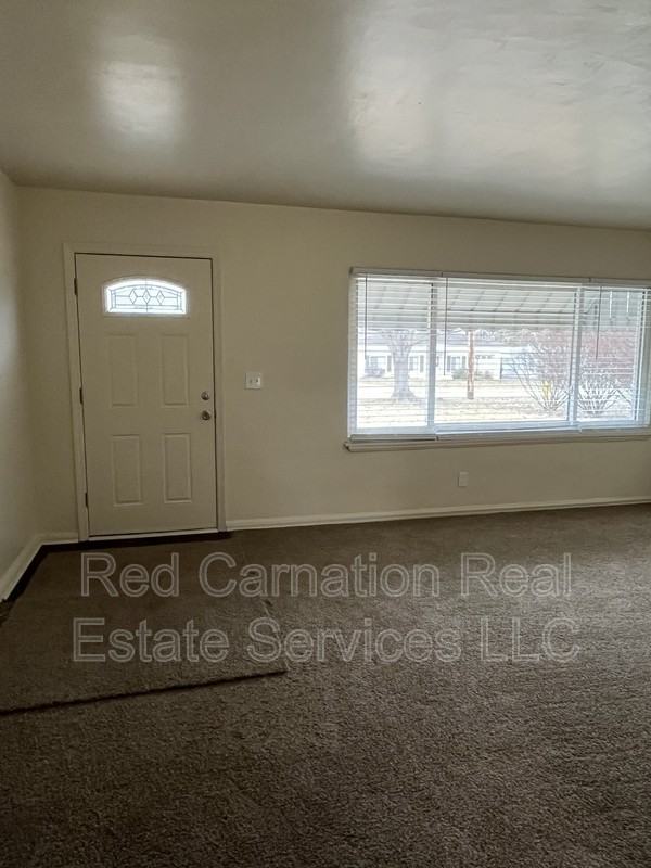 1434 Antoinette Ave - Photo 6 of 28