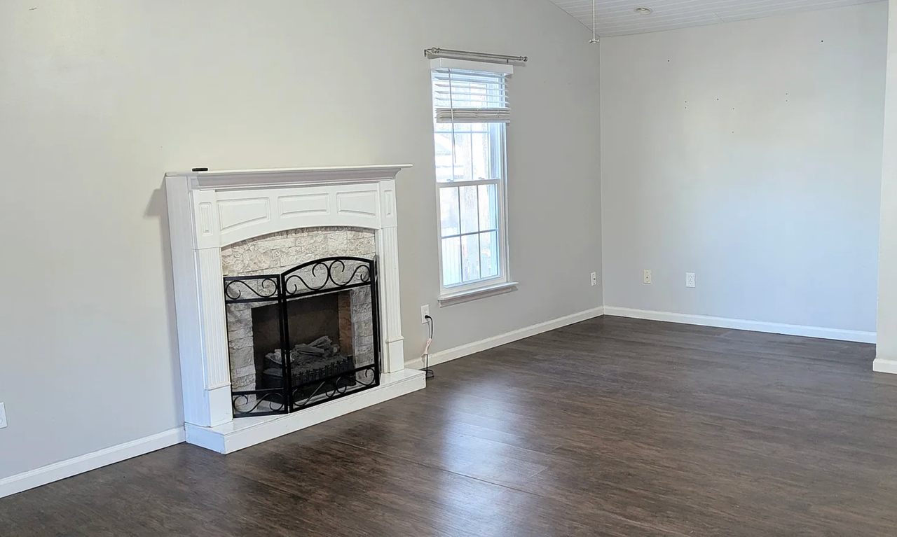 2929 Golden Oak Ct - Photo 2 of 11