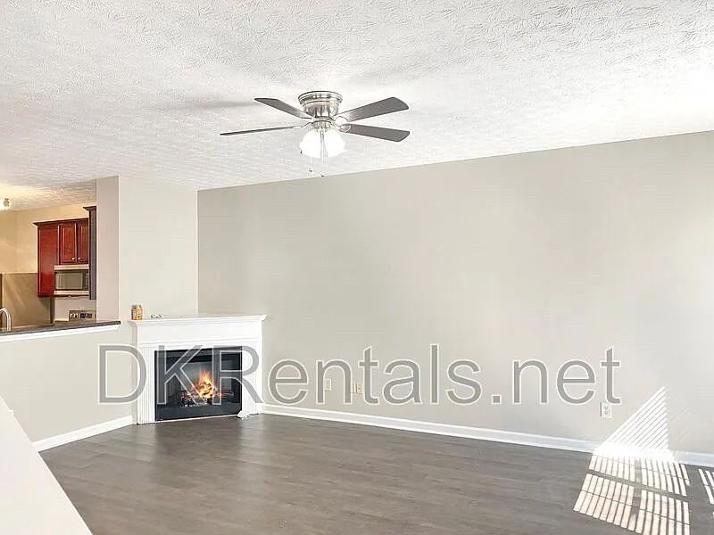 4141 High Park Ter - Photo 5 of 18