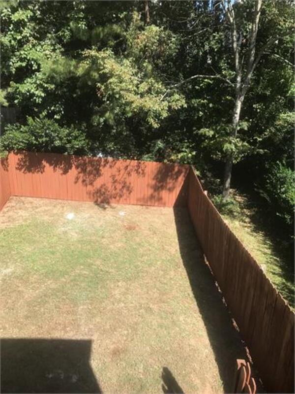 5703 Wells Cir - Photo 6 of 19