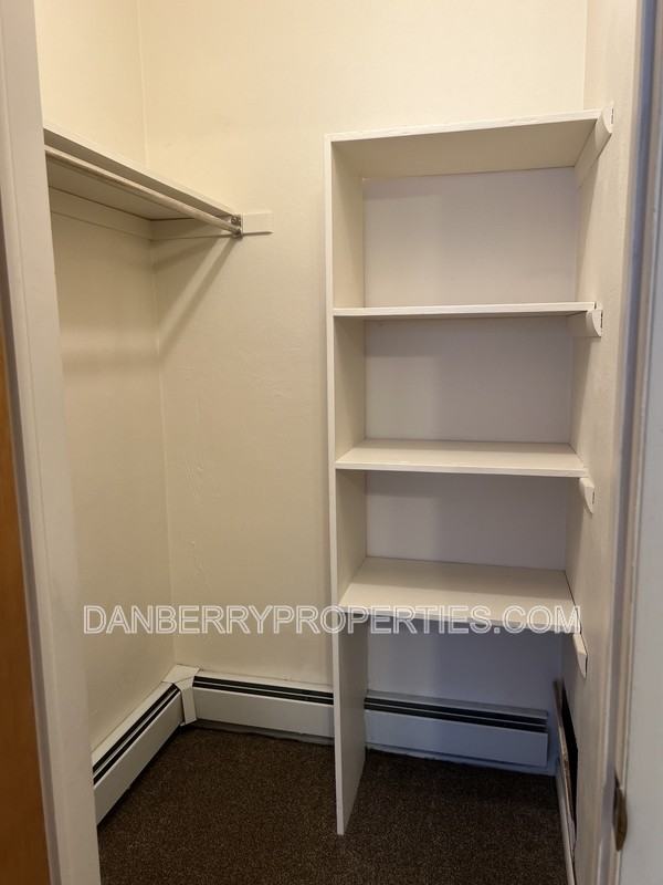 3940 Jackman Rd - Photo 7 of 8