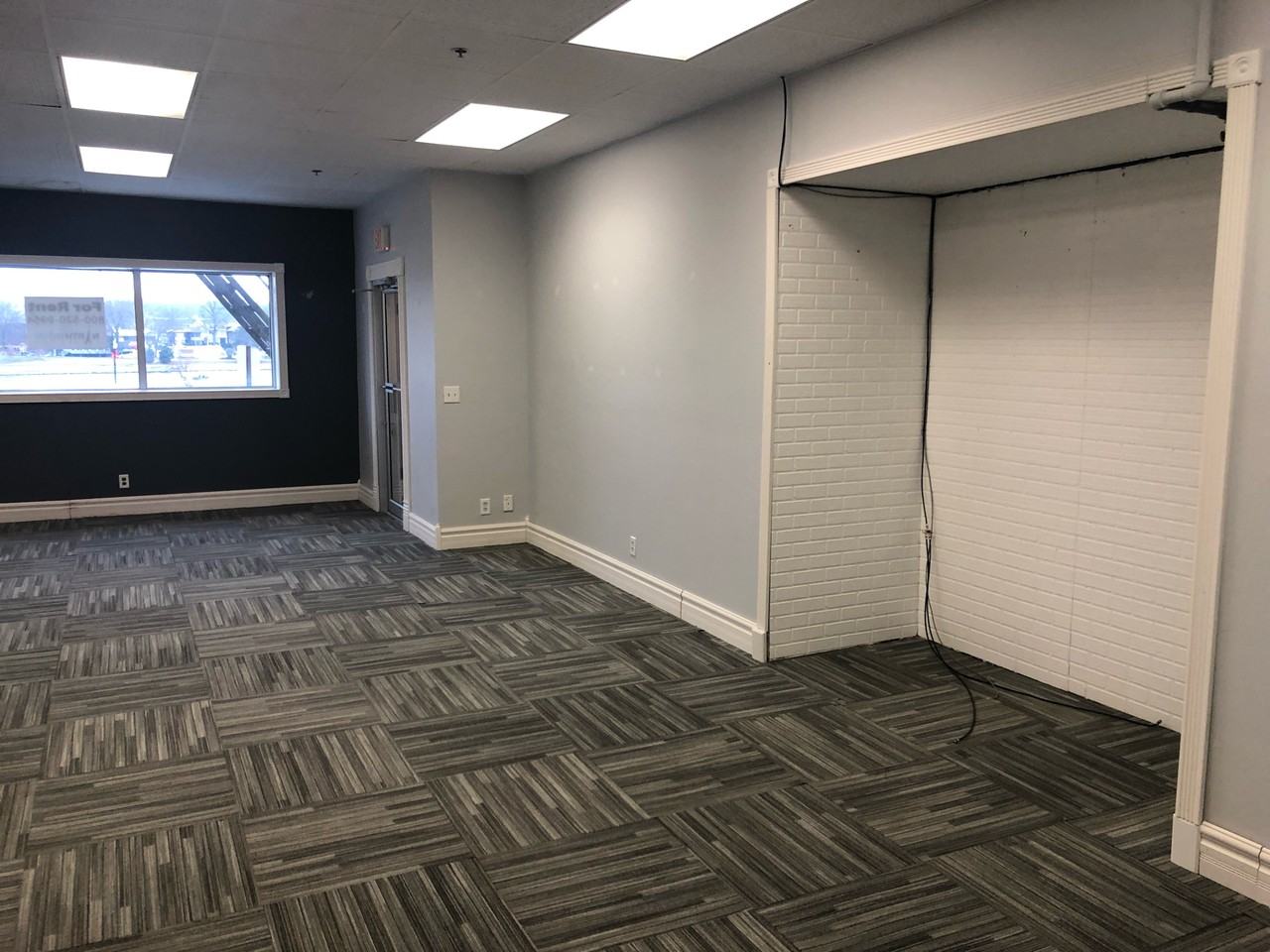 105 E 1st St #60 - Photo 2 of 4