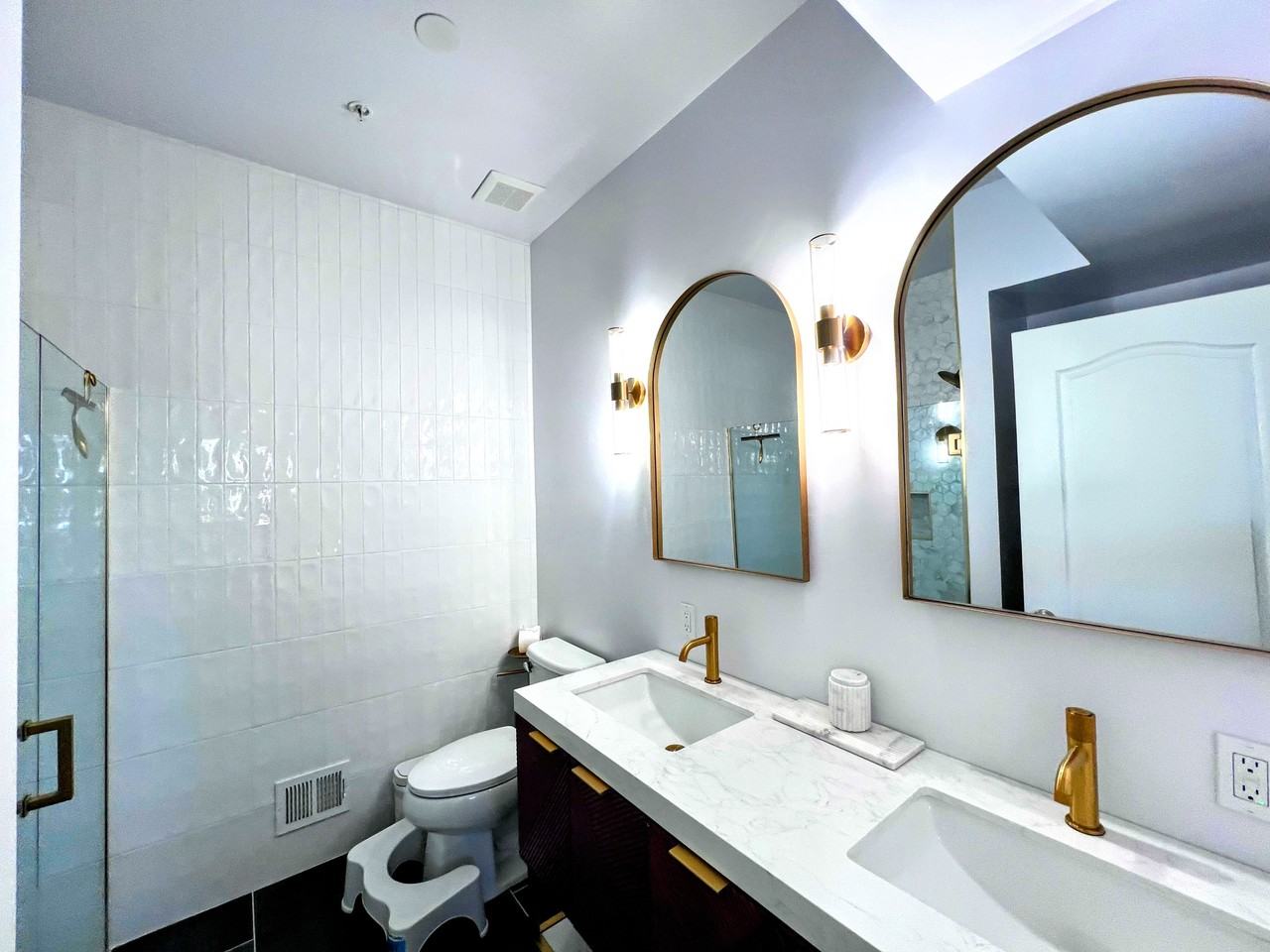 3728 Foote St Ne #NA - Photo 3 of 24