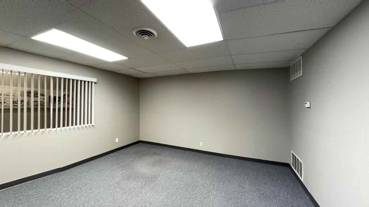 105 E 1st St #160 - Photo 3 of 6