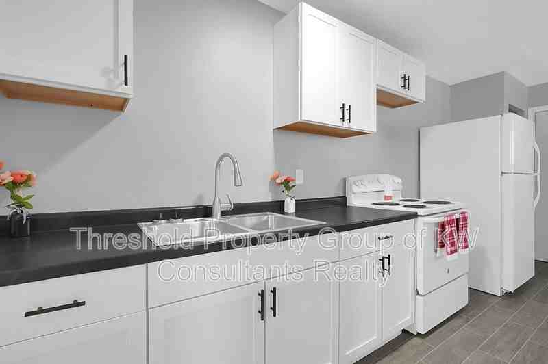 180 N Sylvan Ave #A - Photo 5 of 22