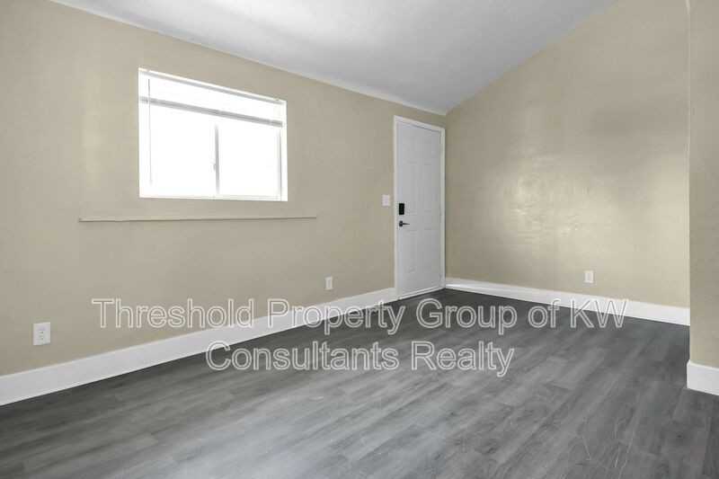 1794 Genessee Ave #2 - Photo 3 of 16