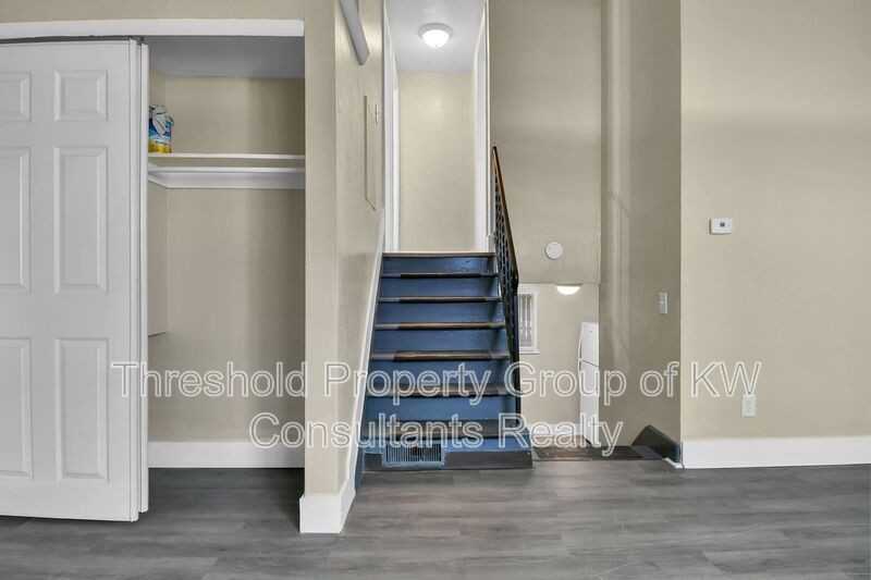 1794 Genessee Ave #2 - Photo 4 of 16