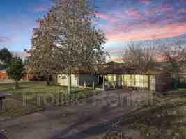 featured image of 610 Creek St