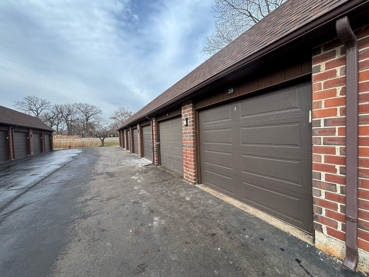 Royal Grove Apartments - Photo 5 of 50