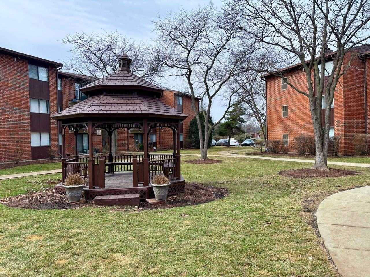 Royal Grove Apartments - Photo 7 of 50