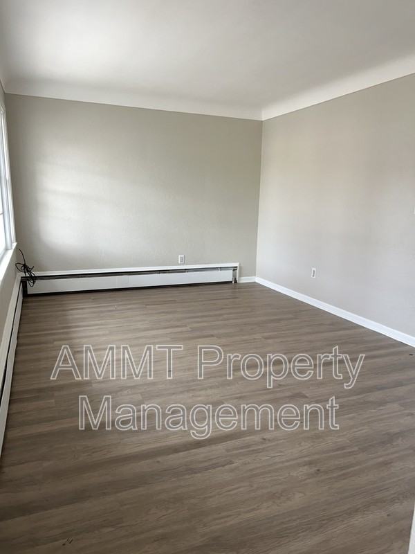 2831 3rd Ave Se - Photo 6 of 10