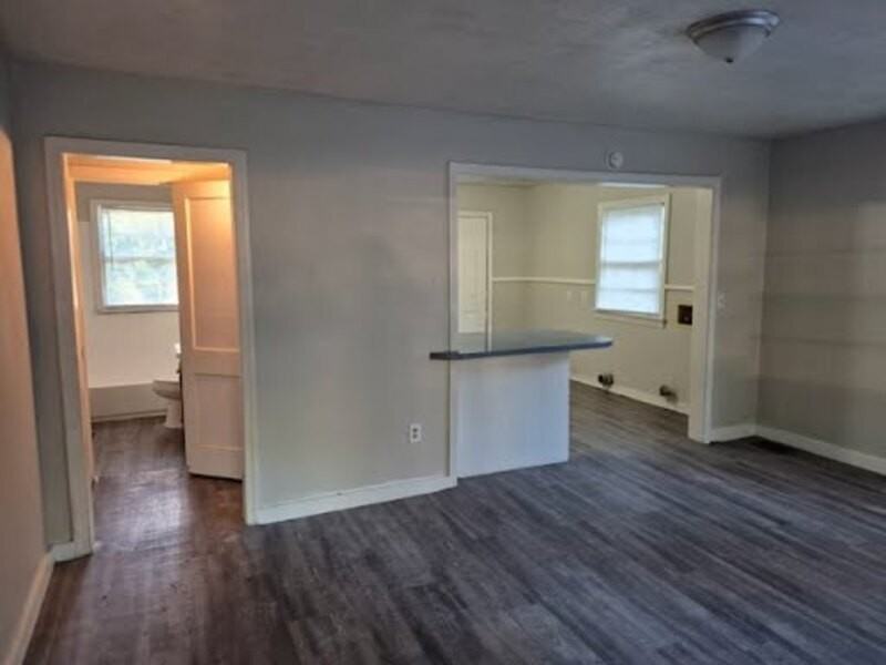 3251 Meadow Ln - Photo 3 of 11