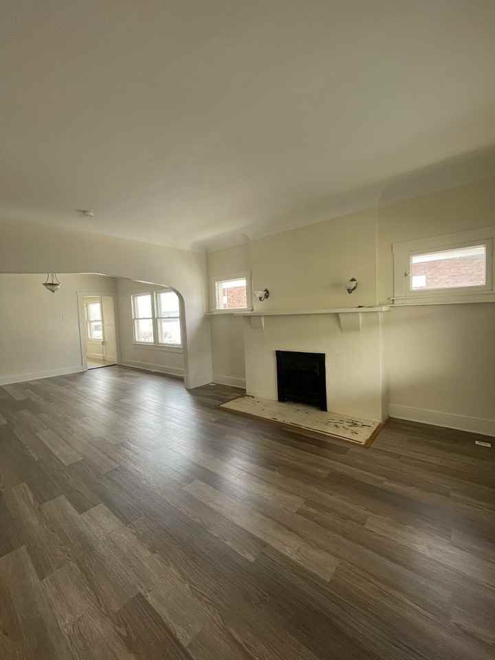 3720 Chester Ave #1 - Photo 4 of 28