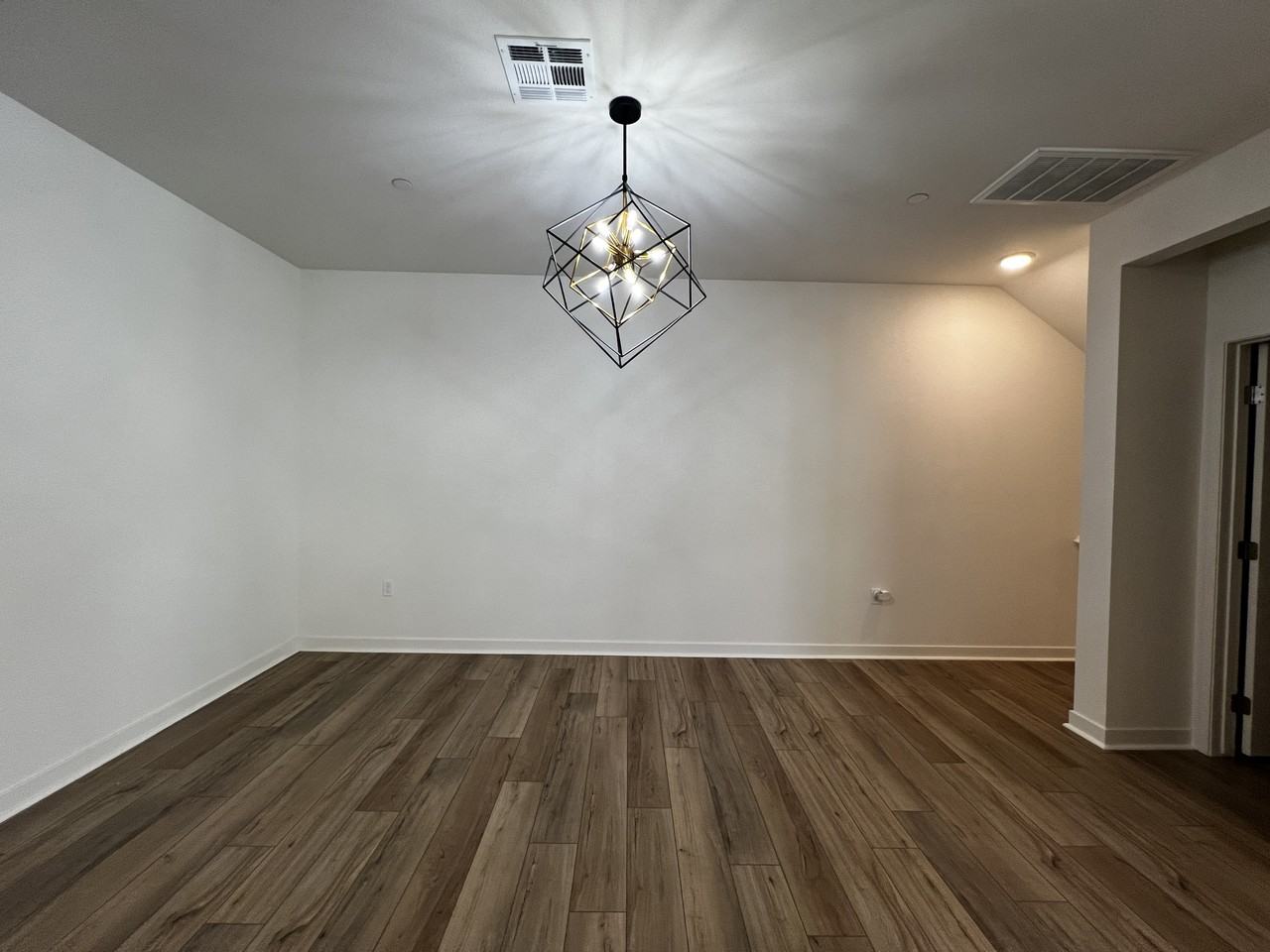 5465 Seacliff Pl #74 - Photo 6 of 20