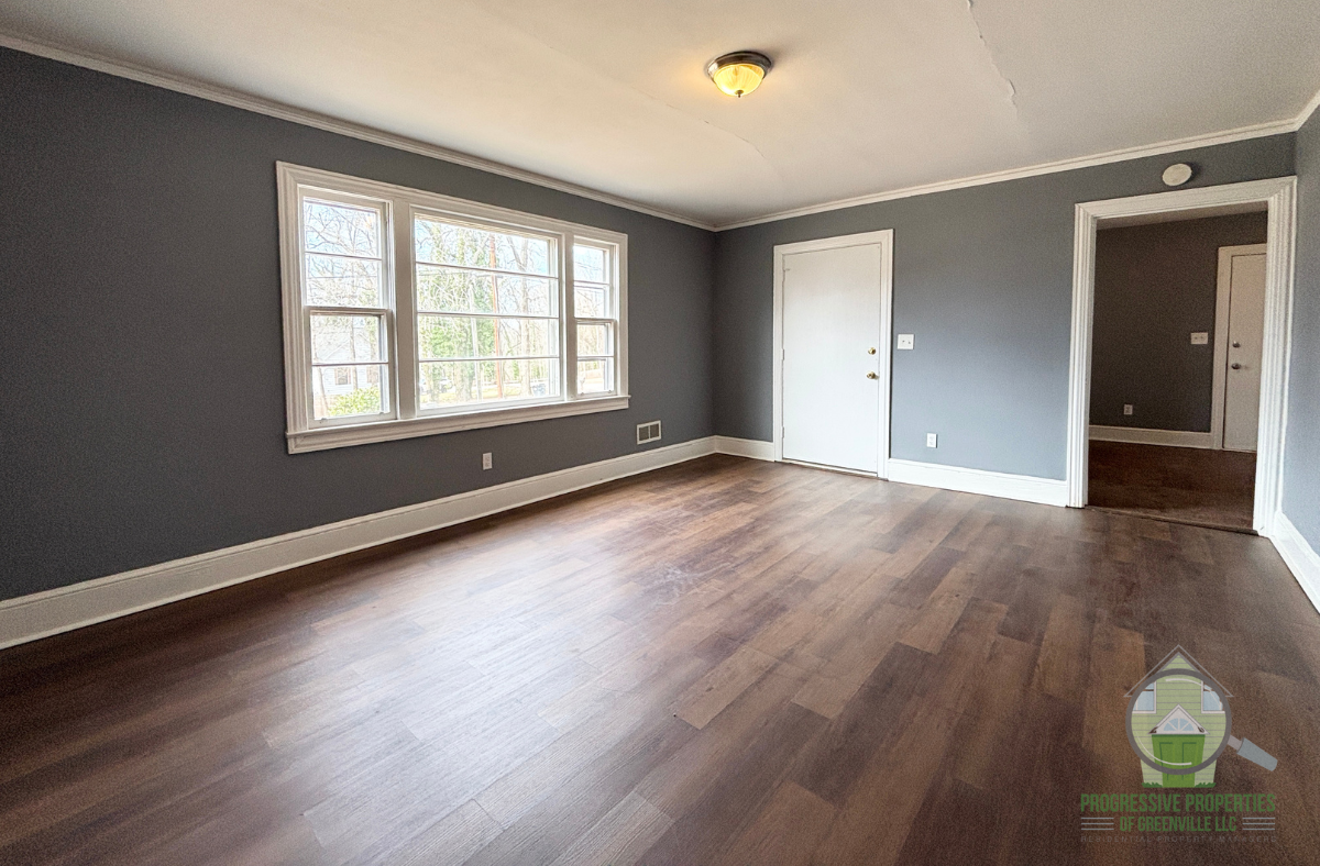 122 Woodland Dr #1 - Photo 2 of 15