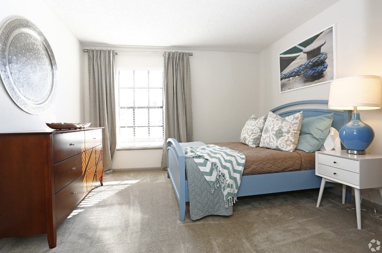 15421 Livingston Ave #2 - Photo 4 of 14