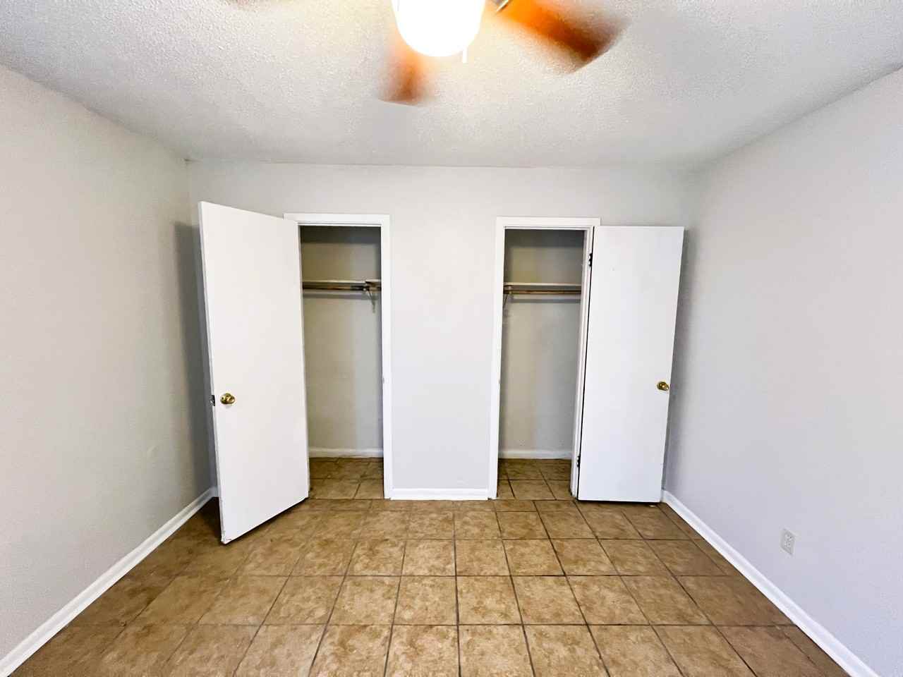 915 S 17th St #915 - Photo 7 of 19