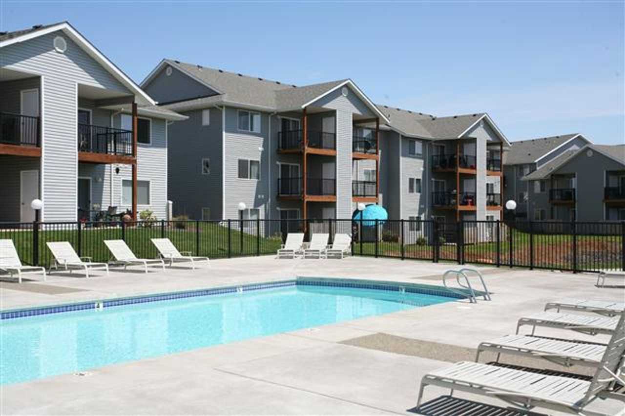 Gateway Village Apartments - Photo 3 of 50