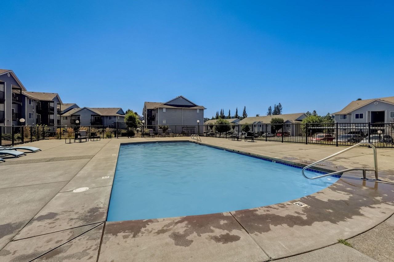 Gateway Village Apartments - Photo 4 of 50