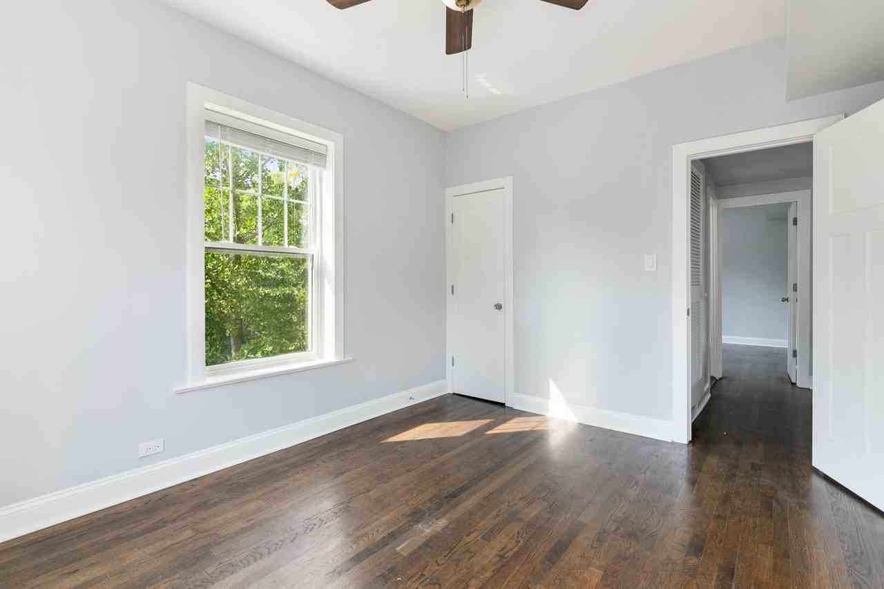 6100-6118 N Winthrop Ave - Photo 4 of 29