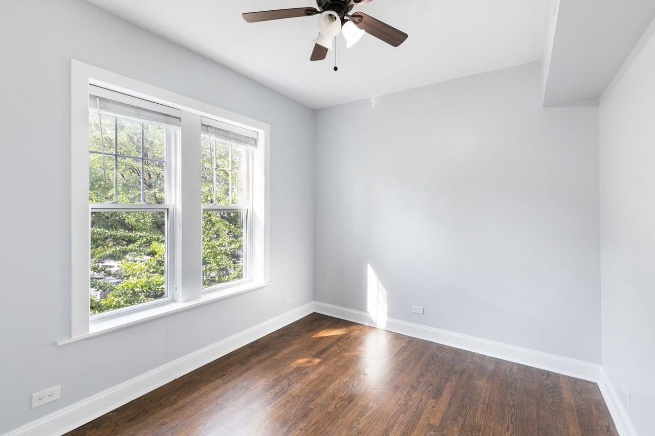 6100-6118 N Winthrop Ave - Photo 6 of 29