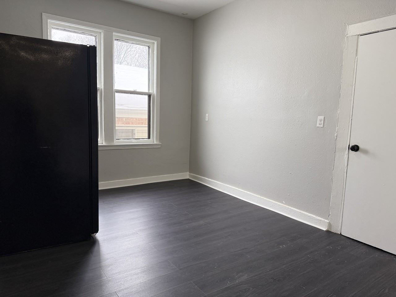 9209 S Woodlawn Ave #2 - Photo 5 of 20