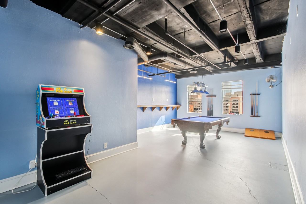 The Regency Apartments - Photo 6 of 49