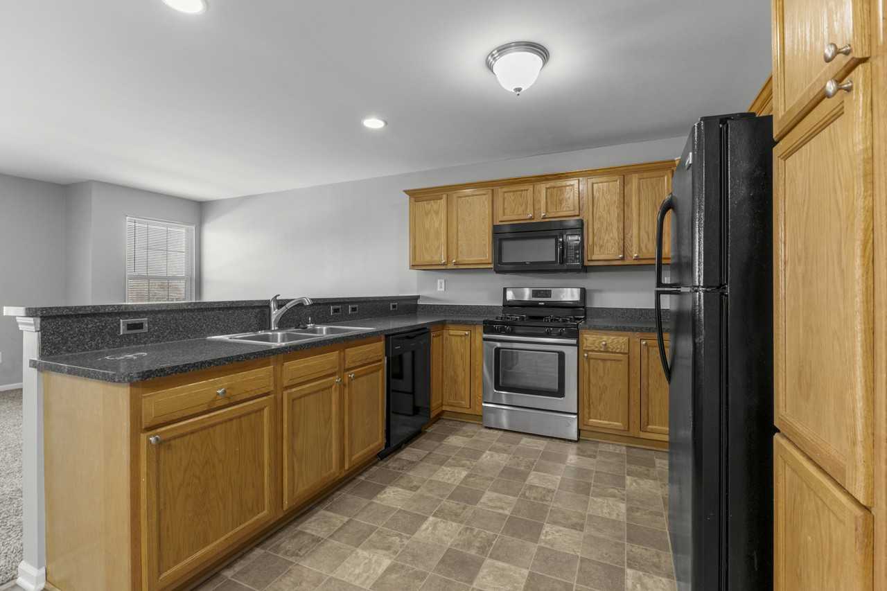 13165 Turnberry Ct #1 - Photo 7 of 31