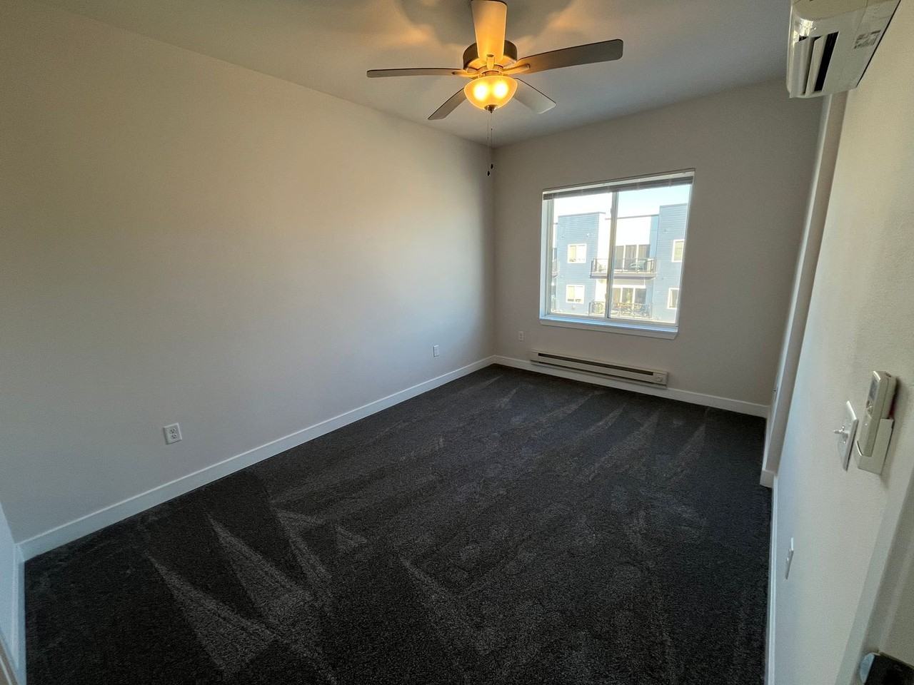 Cottage Grove Commons: 1400 N Windsor - Photo 5 of 50