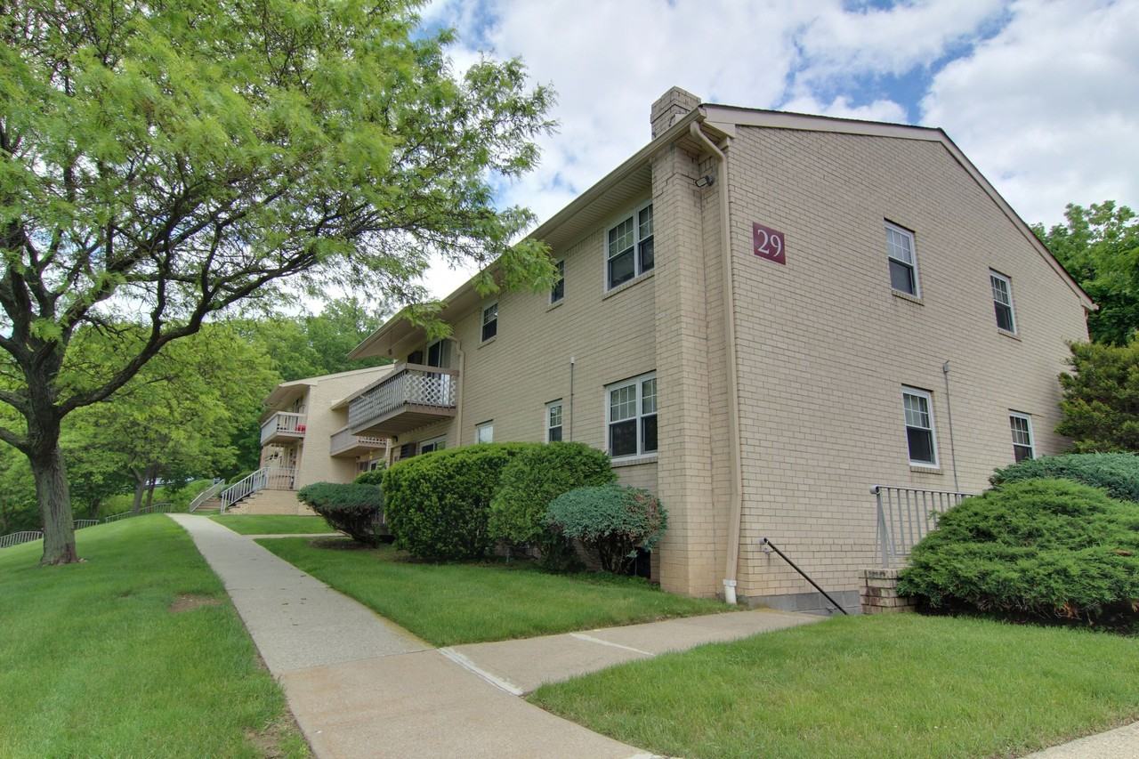 NETCONG HEIGHTS - Photo 5 of 38